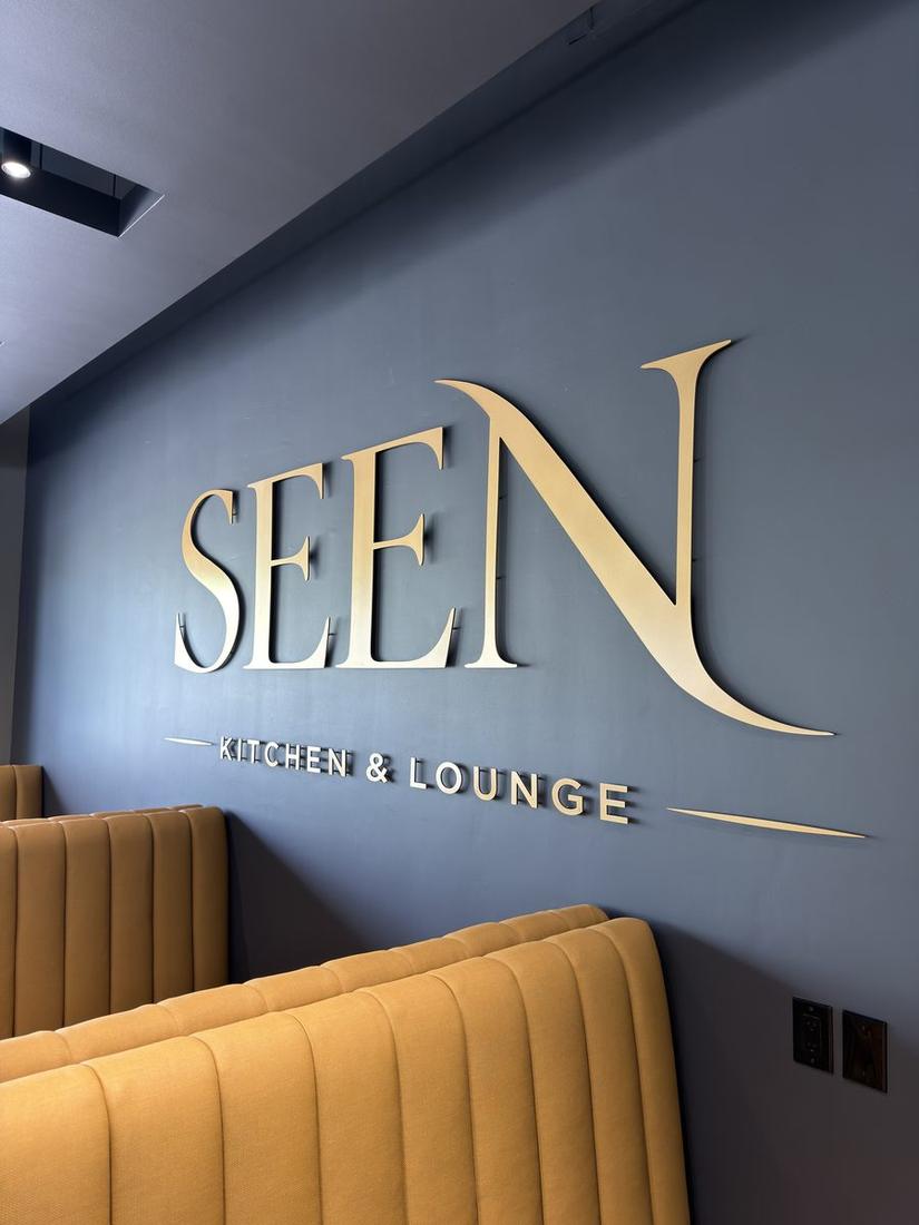 SEEN Kitchen & Lounge interior